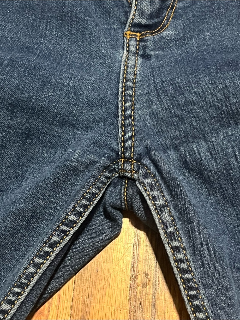 Rafaella Weekend Embellished Cropped Jeans Size 8 Blue Stretch Denim Mid Rise - Picture 9 of 9